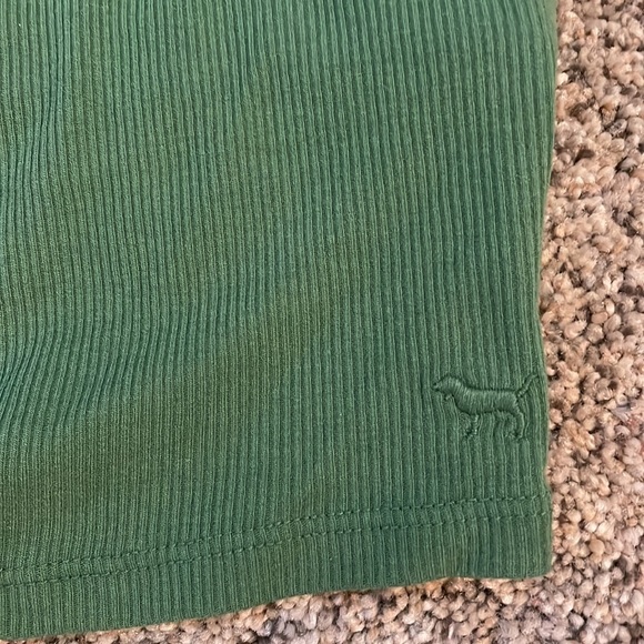 Victoria’s Secret PINK green one sleeve rubbed crop Large - Picture 2 of 5